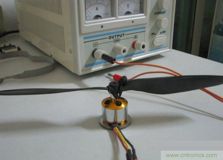 無人機 DIY 制作全過程,酷得不要不要的!